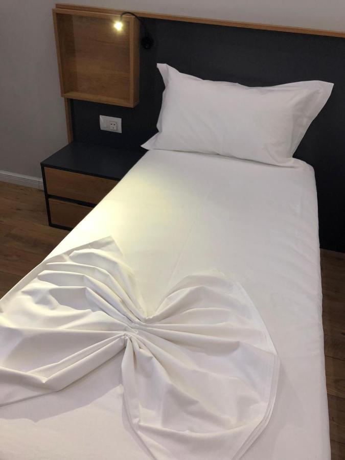 Andys Rooms Hotel Tiranë Eksteriør bilde