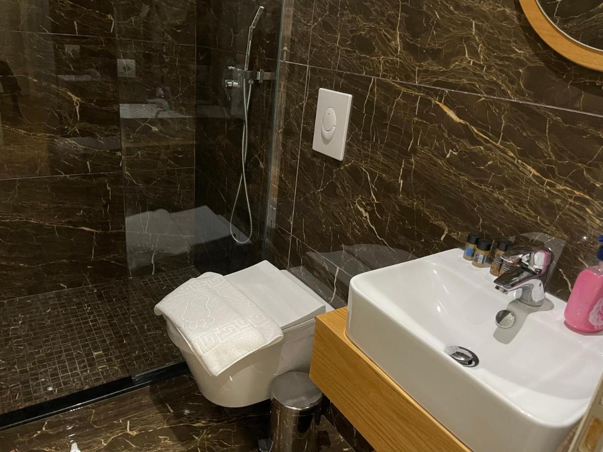 Andys Rooms Hotel Tiranë Eksteriør bilde